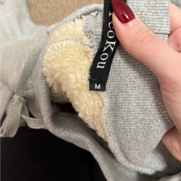 Fuzzy lined Sweatpants - Picture 3 of 3